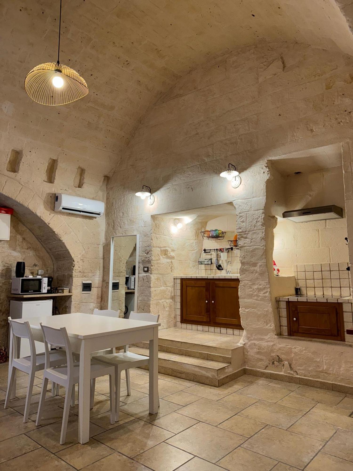 More Apartments The Castle Bari Esterno foto